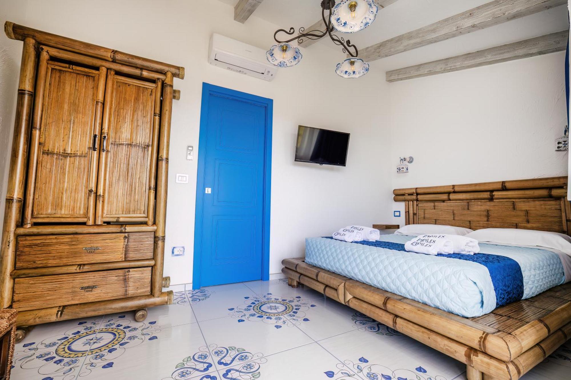 Etoiles Guest House Джоя-Тауро Экстерьер фото