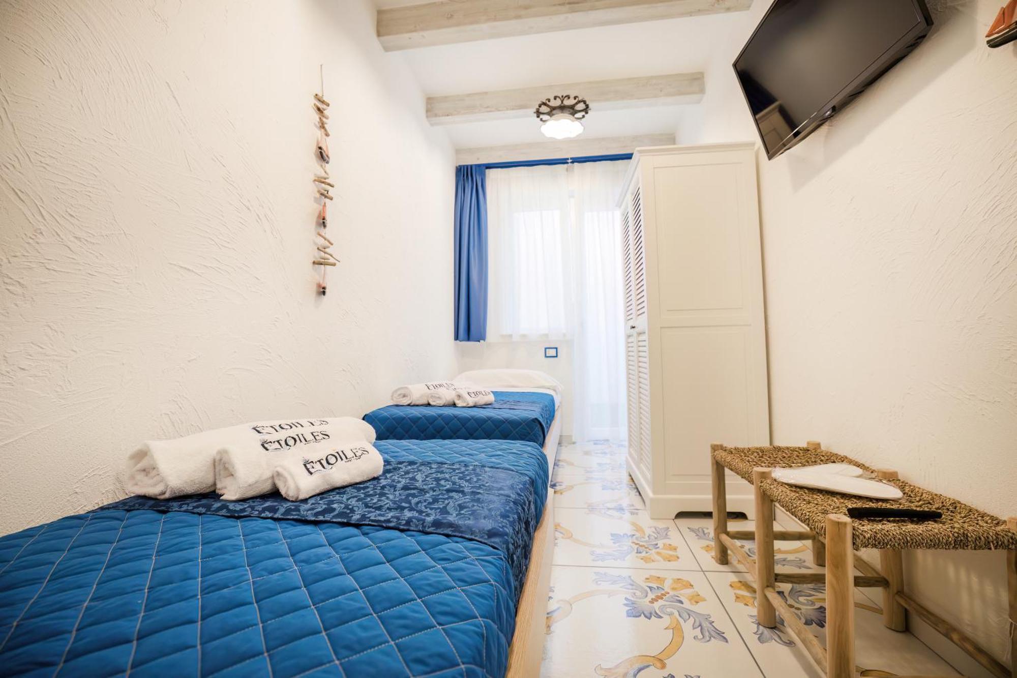 Etoiles Guest House Джоя-Тауро Экстерьер фото
